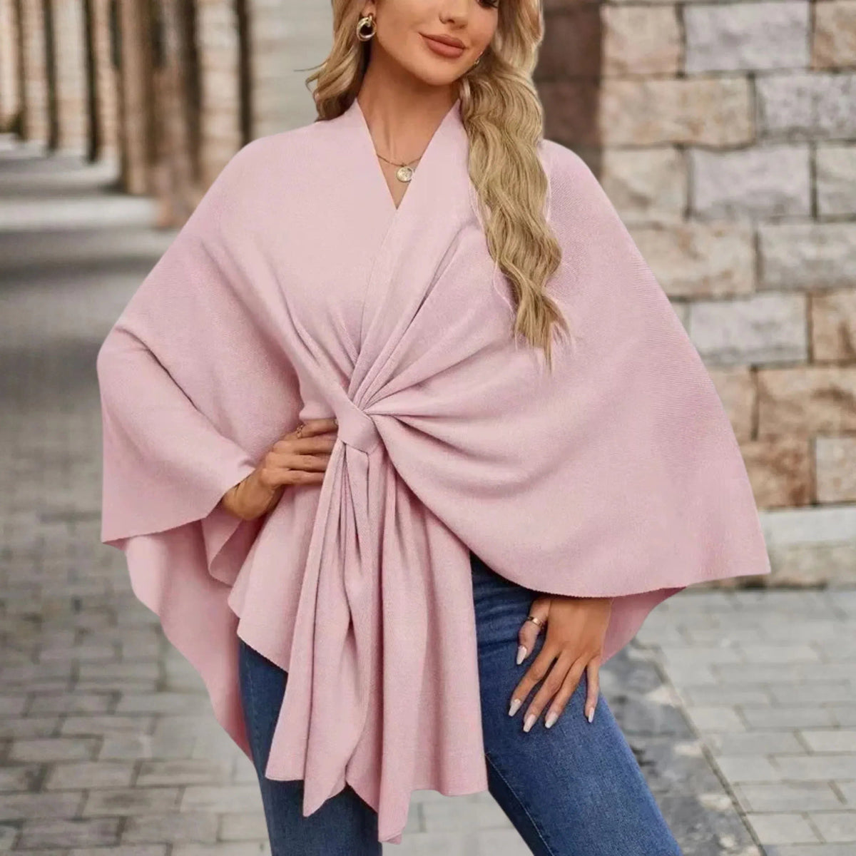 Gedrapeerde poncho met knoop aan de voorkant voor dames