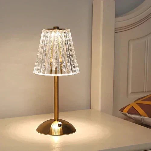 Elegante LED tafellamp met kristallen lampenkap en gouden afwerking – touchbediening