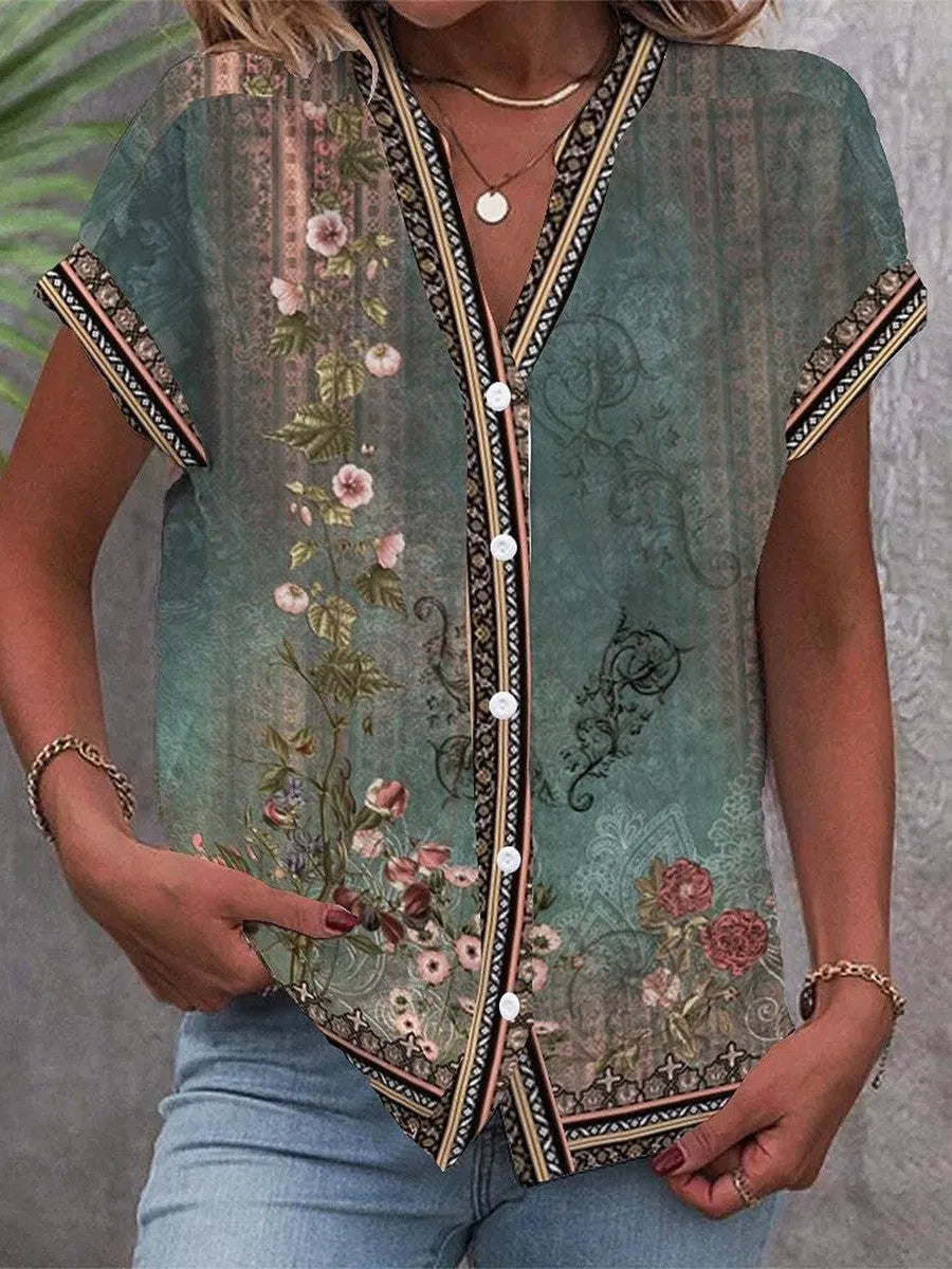 Hailey damesblouse met bloemenprint, V-hals en knoopsluiting