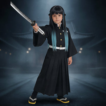 Halloween anime cosplaykostuum en outfit met hoge kraag en wijde mouwen in samoerai-stijl
