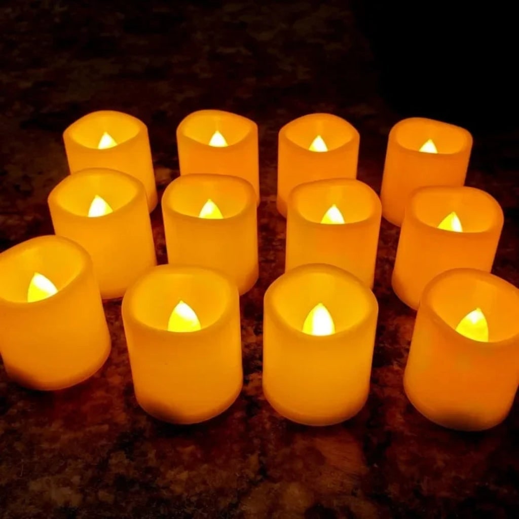 Halloween ledkaarsen op batterijen, nepkaarsen met flikkerende vlam en golvende rand voor feestdecoratie