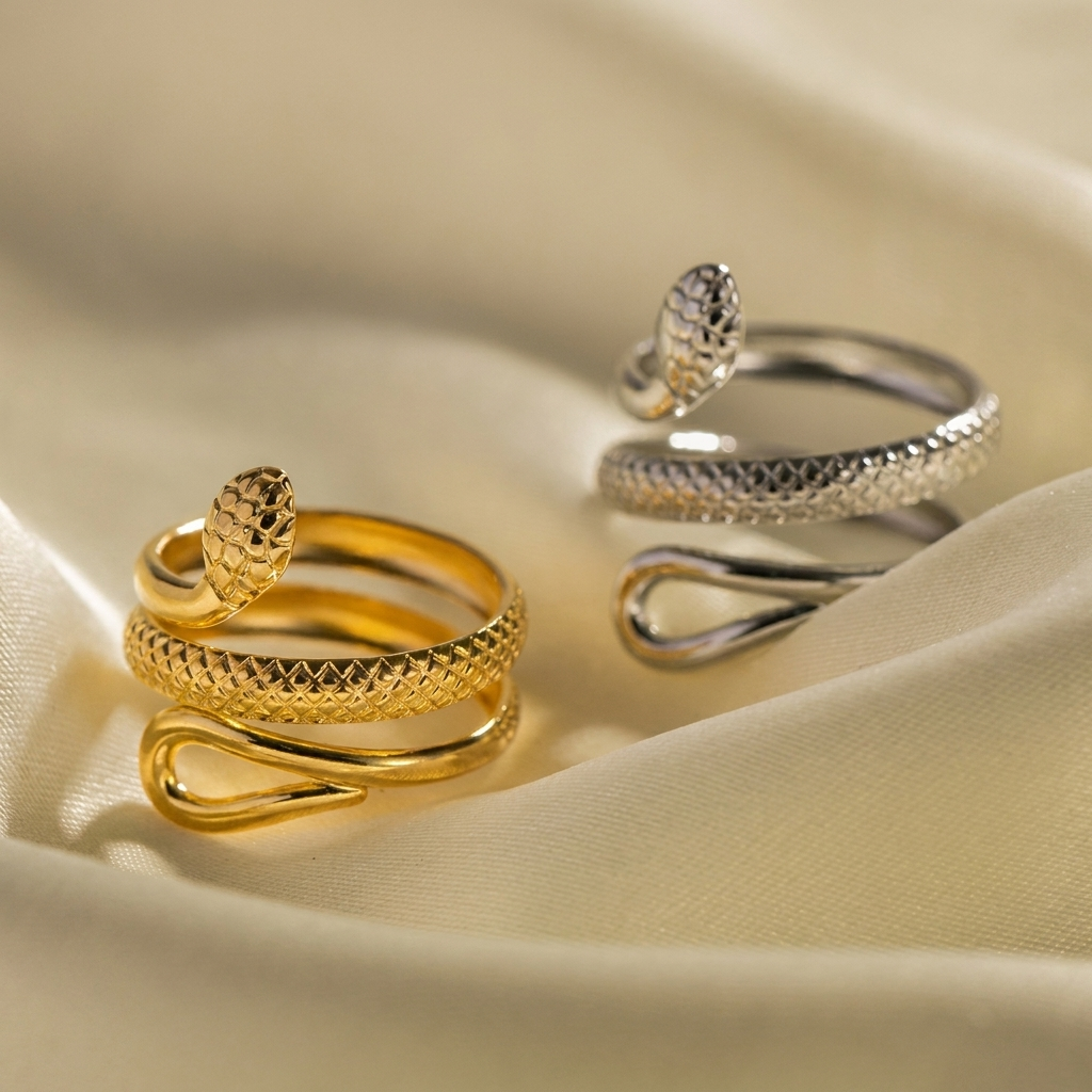 RVS Ring met Slangmotief en Gouden Plating