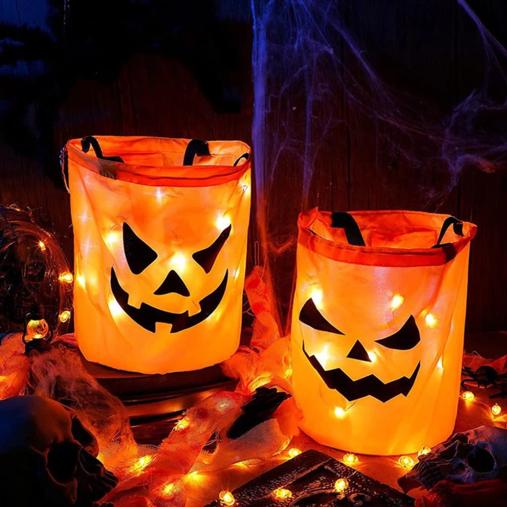 Kinder-Halloween snoeptas en trick-or-treat herbruikbaar met LED-pompoenlampjes en handvatten als feestcadeautje