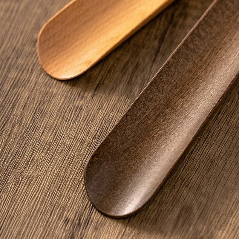 Lange schoenlepel hout magnetische wandbevestiging staand gebruik bescherming met handvat