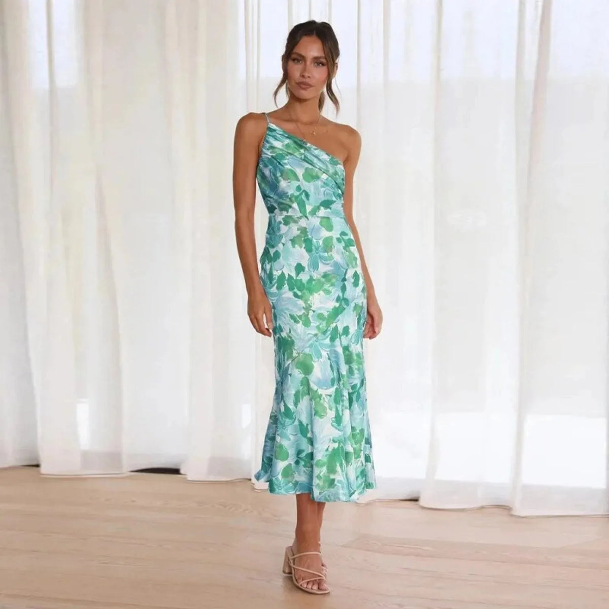 Maira asymmetrische maxijurk voor dames met bloemenprint en één schouder
