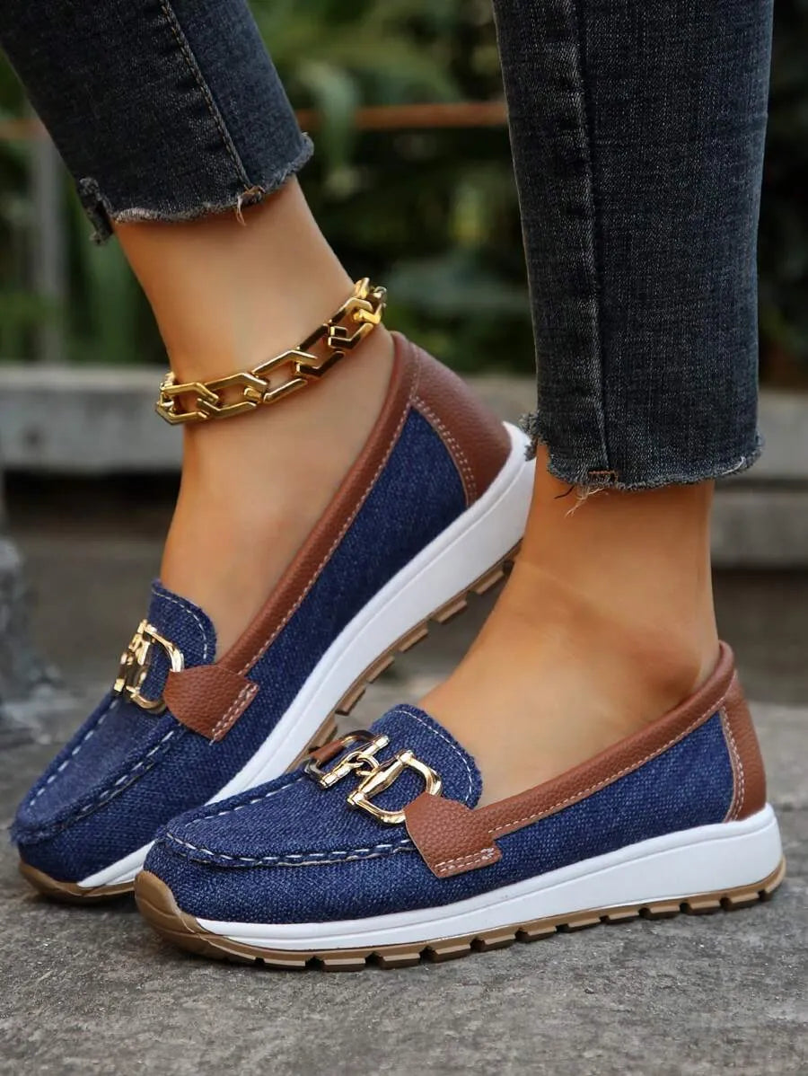 Nicolette loafers met plateauzool en kettingdetail voor dames