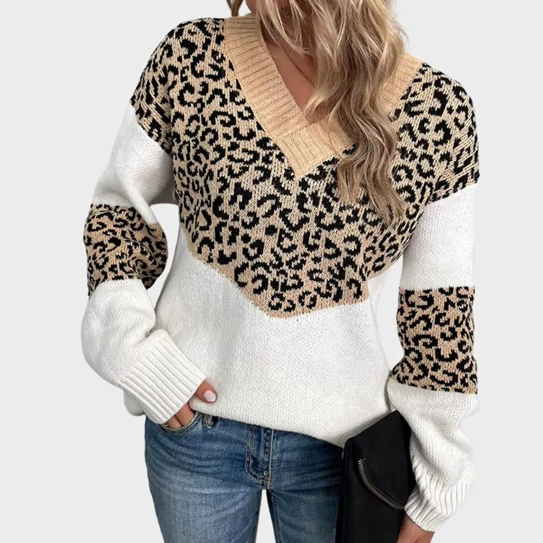 Odelia trui met V-hals en luipaardprint voor dames