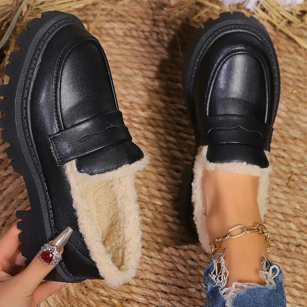 Paulien damesloafers met plateauzool en fleecevoering