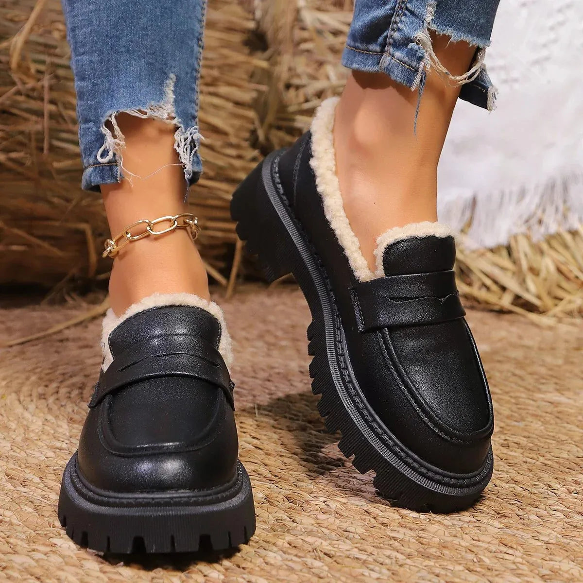 Paulien damesloafers met plateauzool en fleecevoering