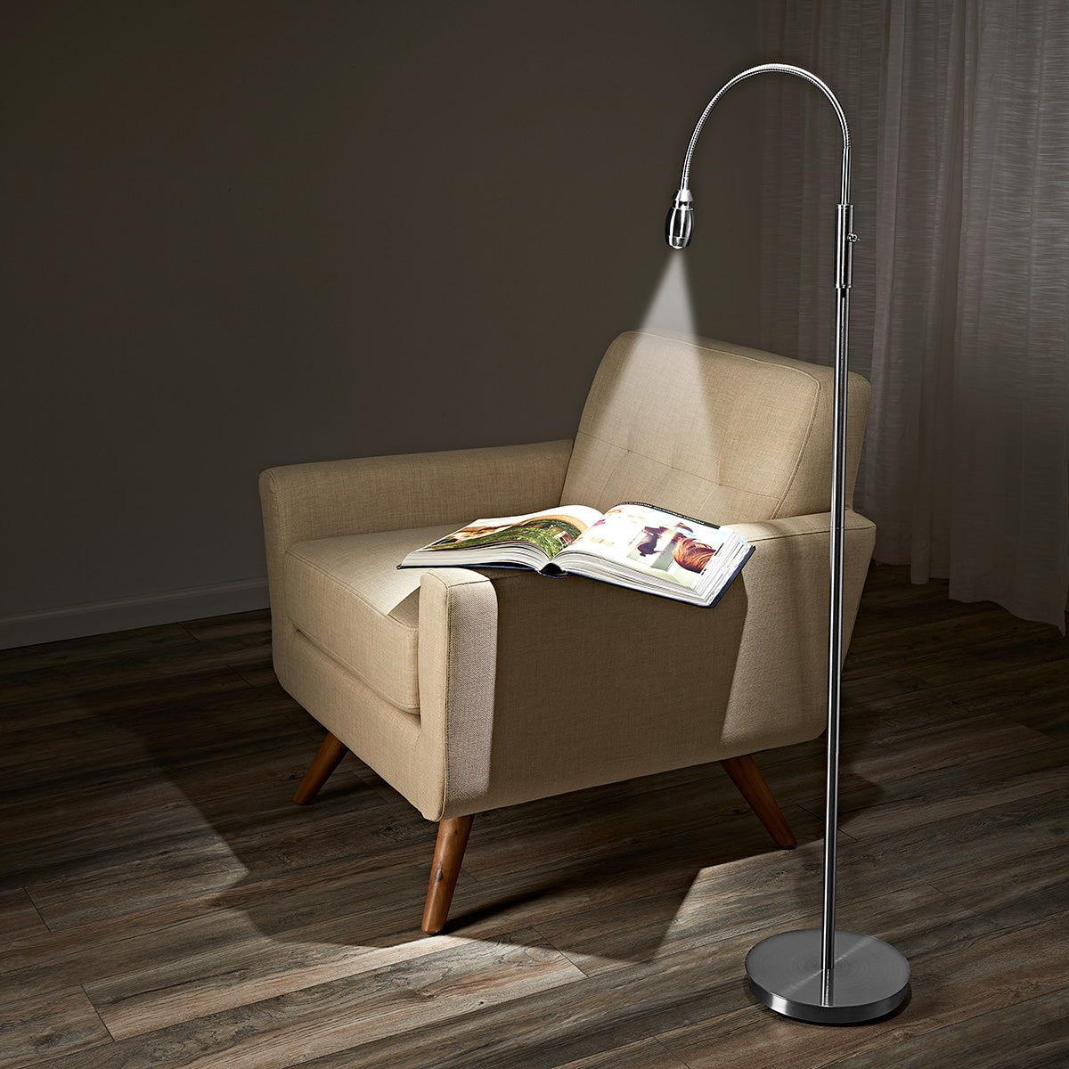 Leesvloerlamp met verstelbare zwanenhals-boog LED-werklamp en gerichte heldere lichtbundel