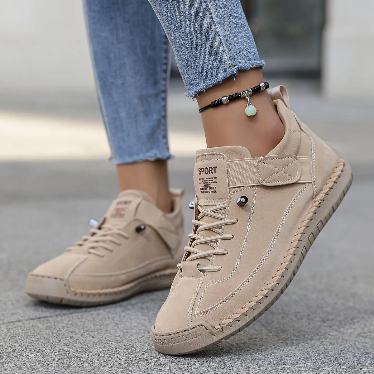 Renée enkelhoge damessneakers met vetersluiting