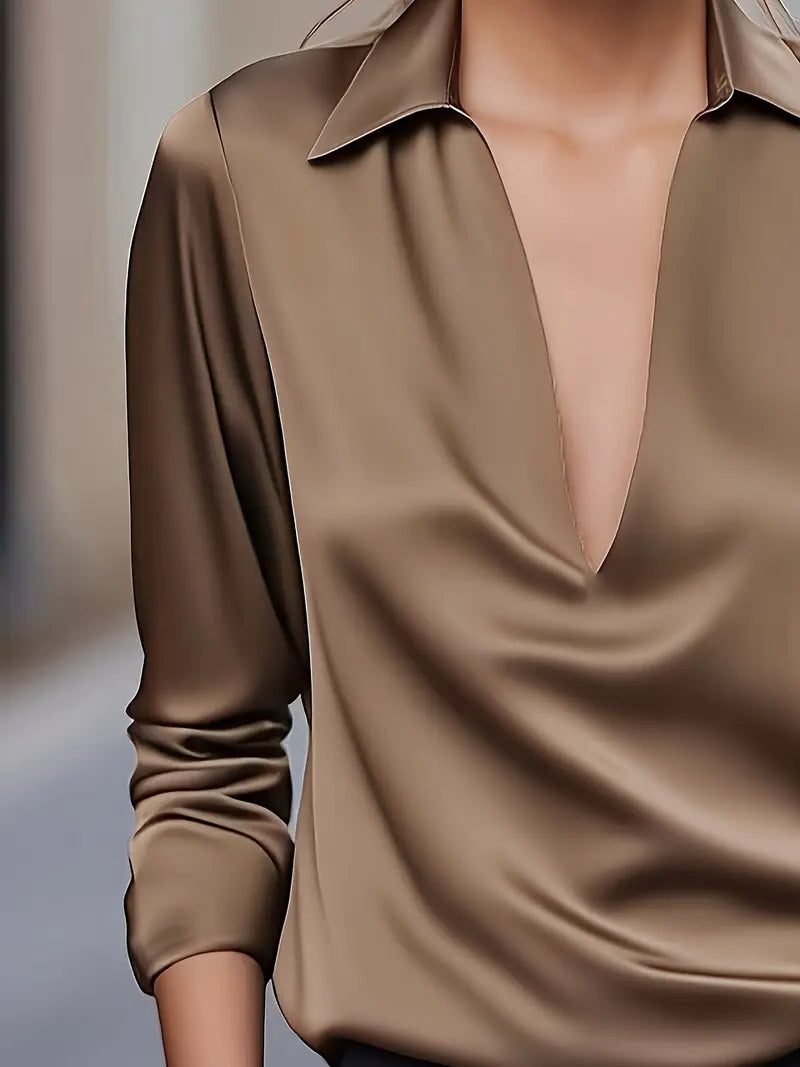 Satijnen blouse met v-hals voor dames