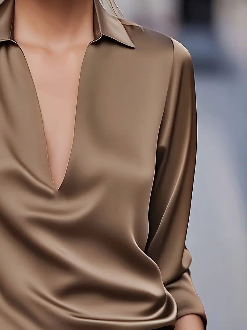 Satijnen blouse met v-hals voor dames