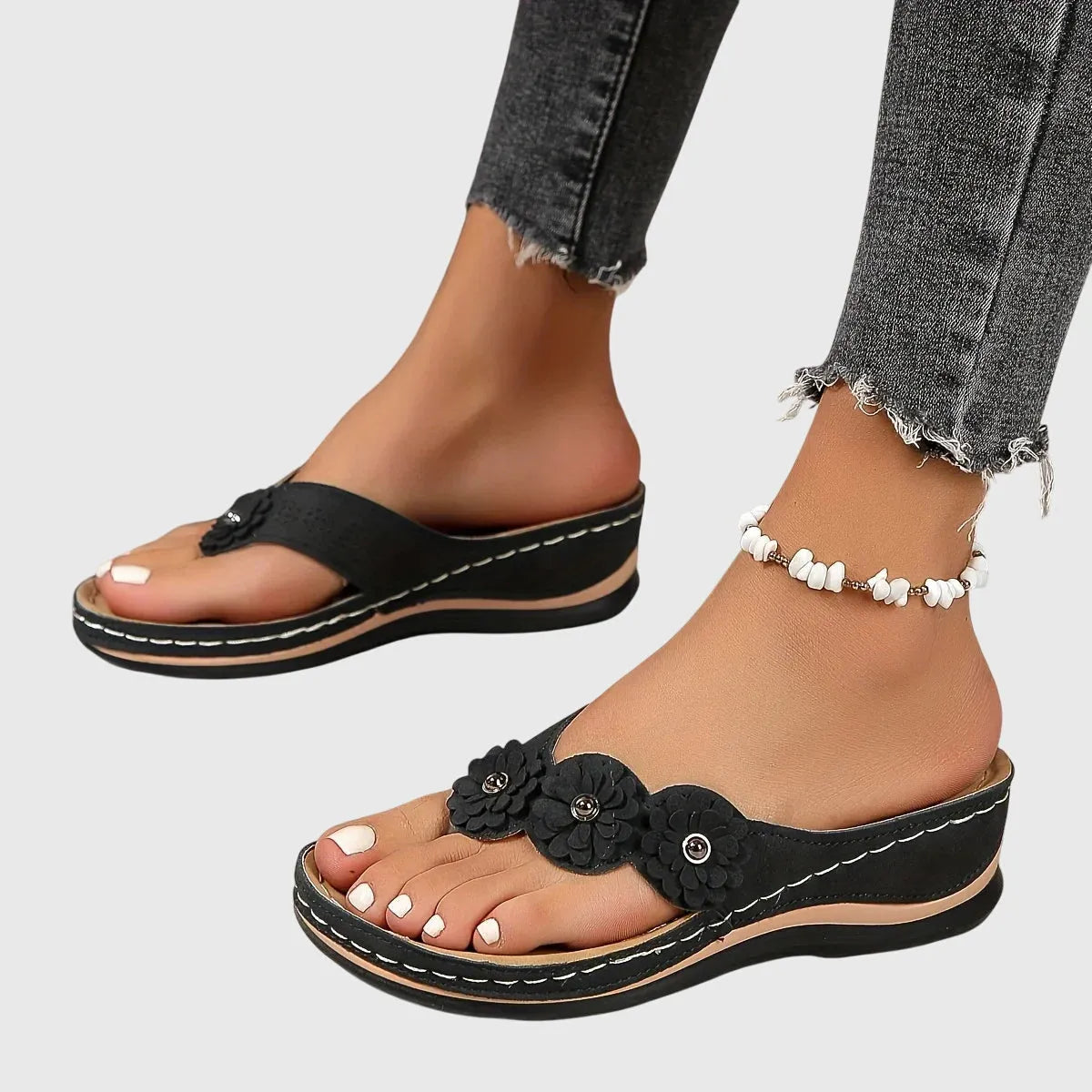 Silke teensandalen voor dames met bloemversiering