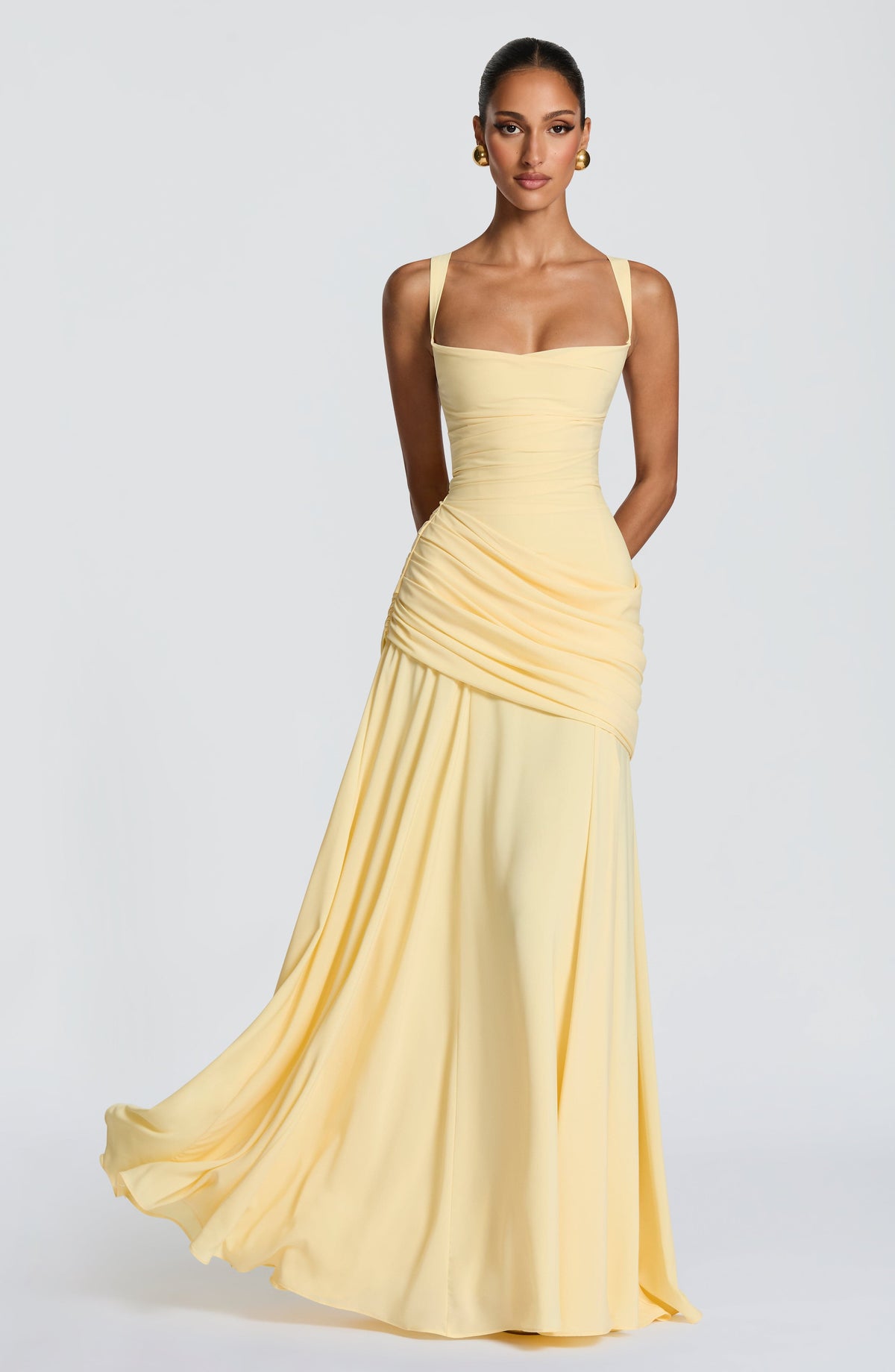Destiny maxi-jurk van chiffon met waterval-hals en rugveter