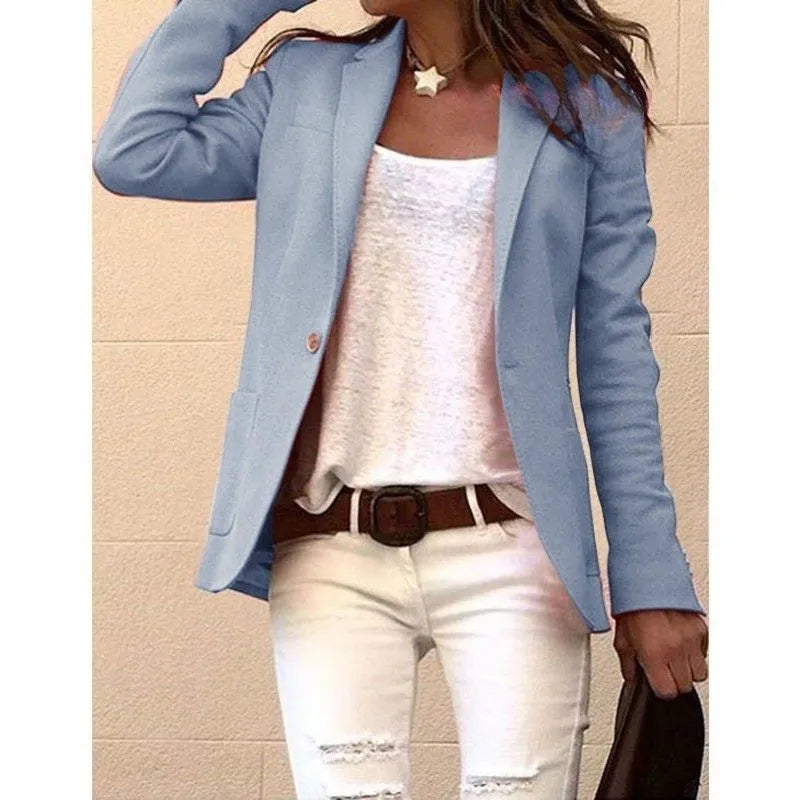 Theophania damesblazer met knoopsluiting en revers met inkeping