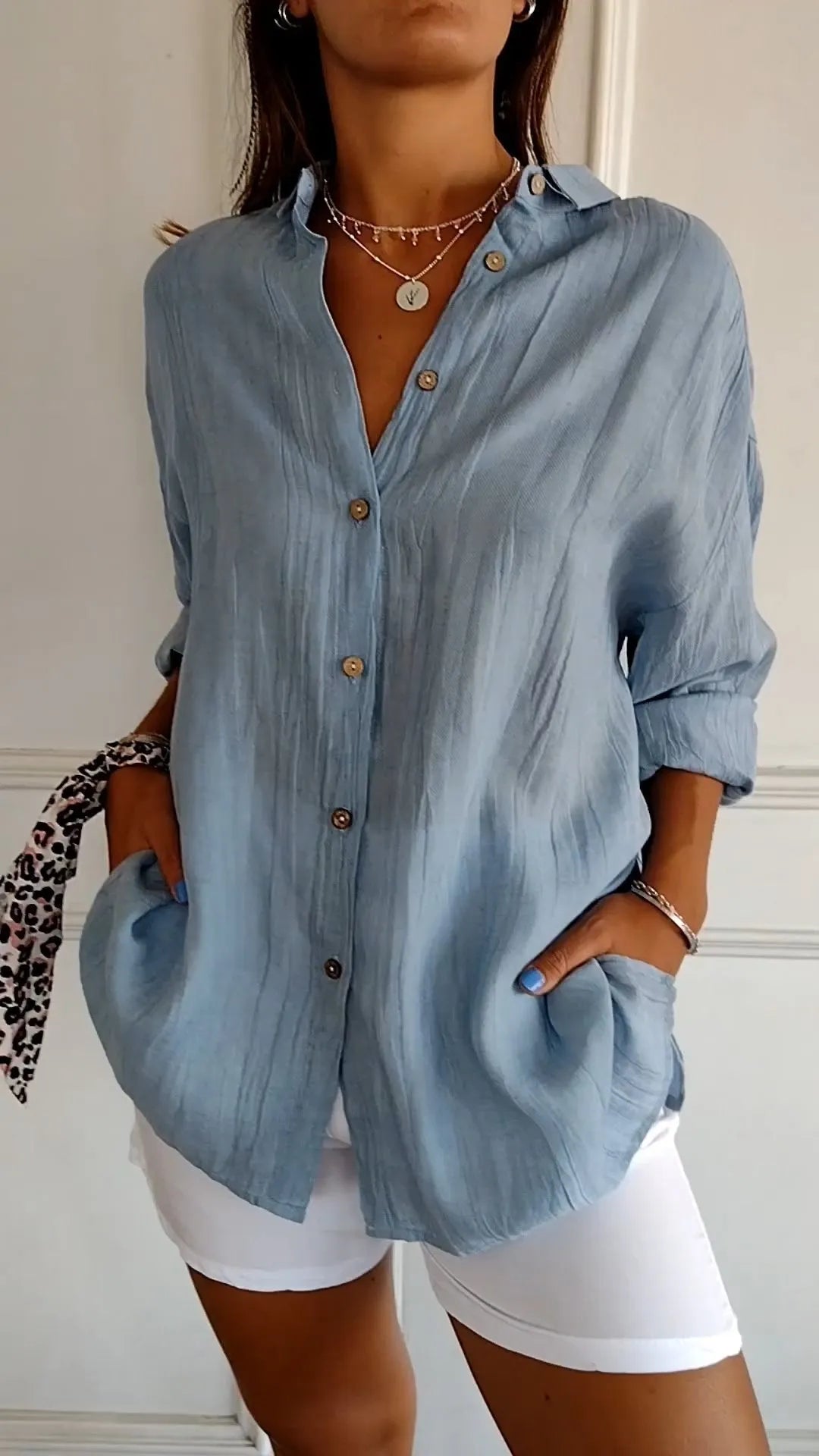 Oversized damesblouse met knoopsluiting