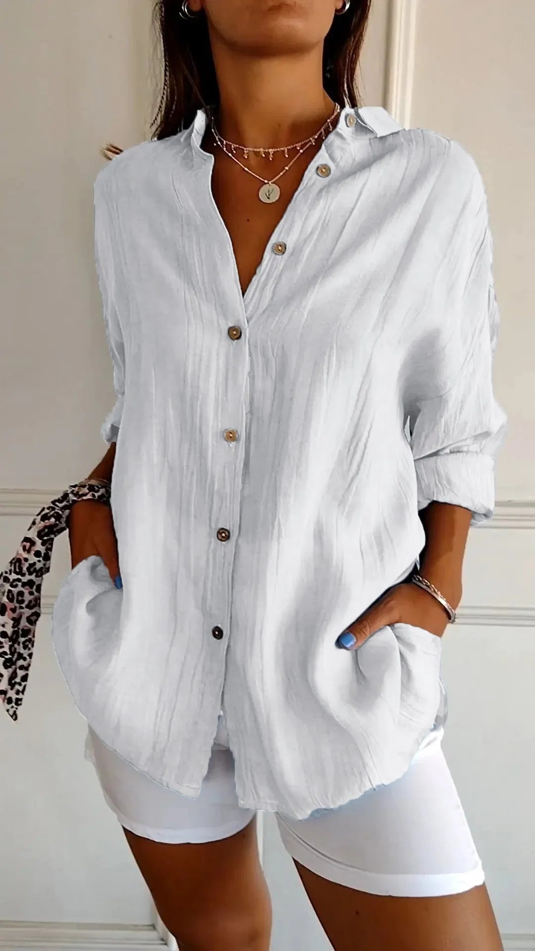 Oversized damesblouse met knoopsluiting