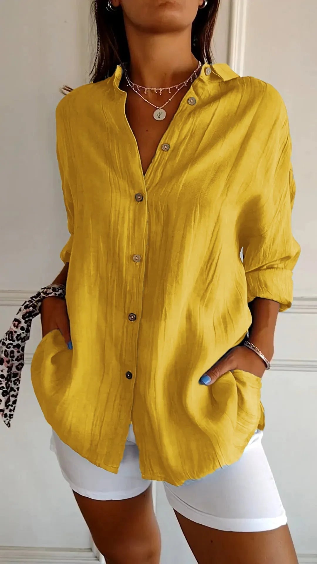 Oversized damesblouse met knoopsluiting