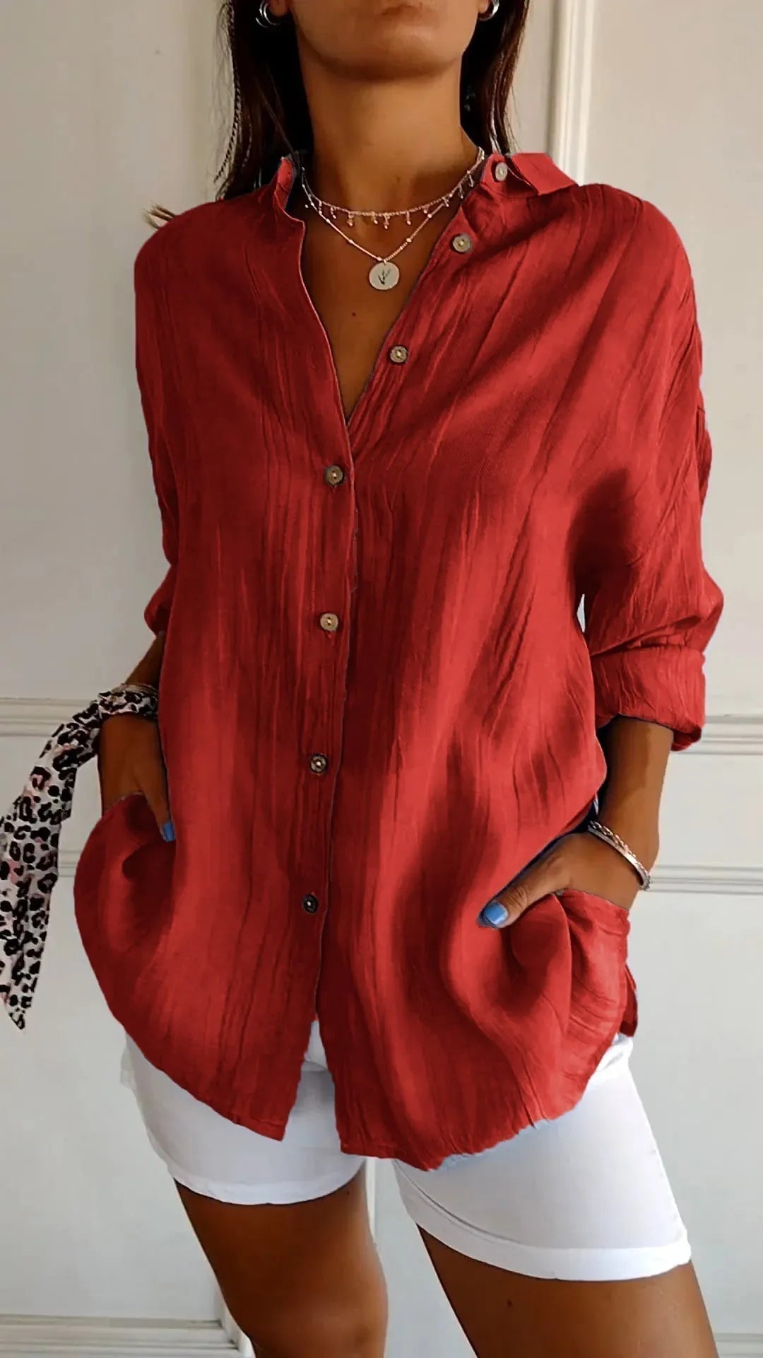 Oversized damesblouse met knoopsluiting