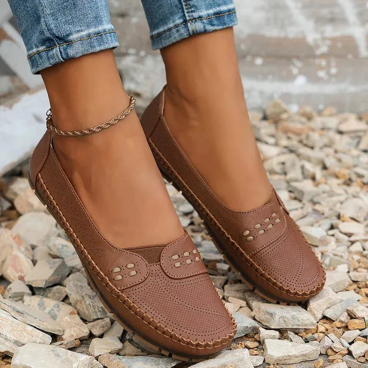 Platte Mary Jane-schoenen voor dames met perforaties