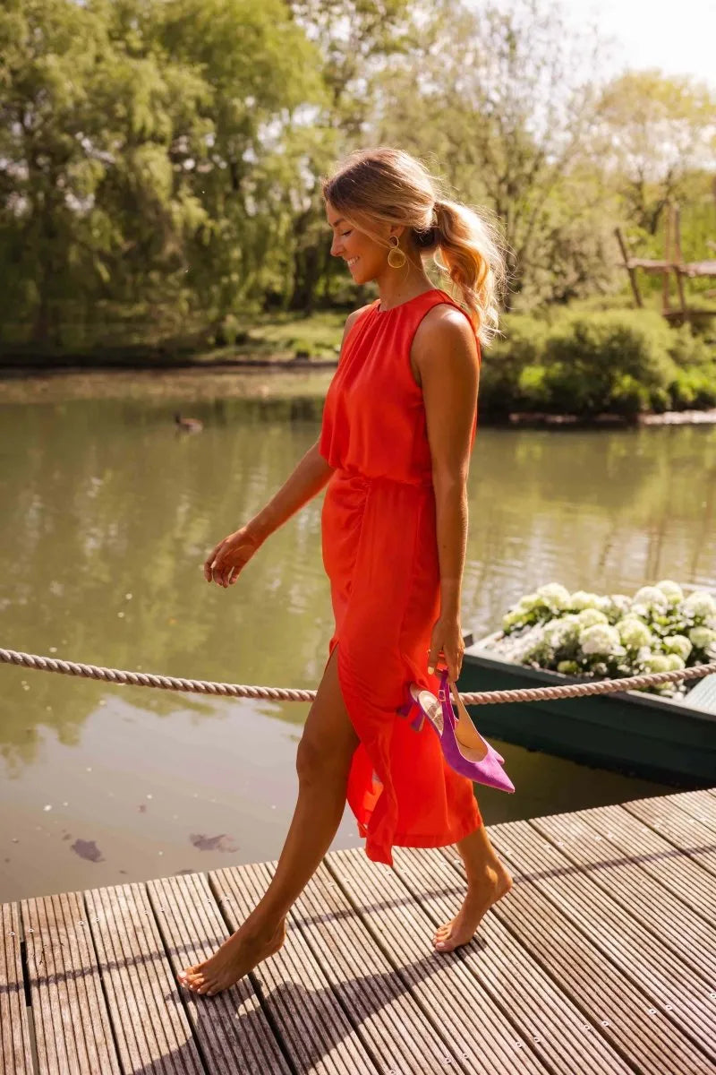 Mouwloze midijurk voor dames met ronde hals en split