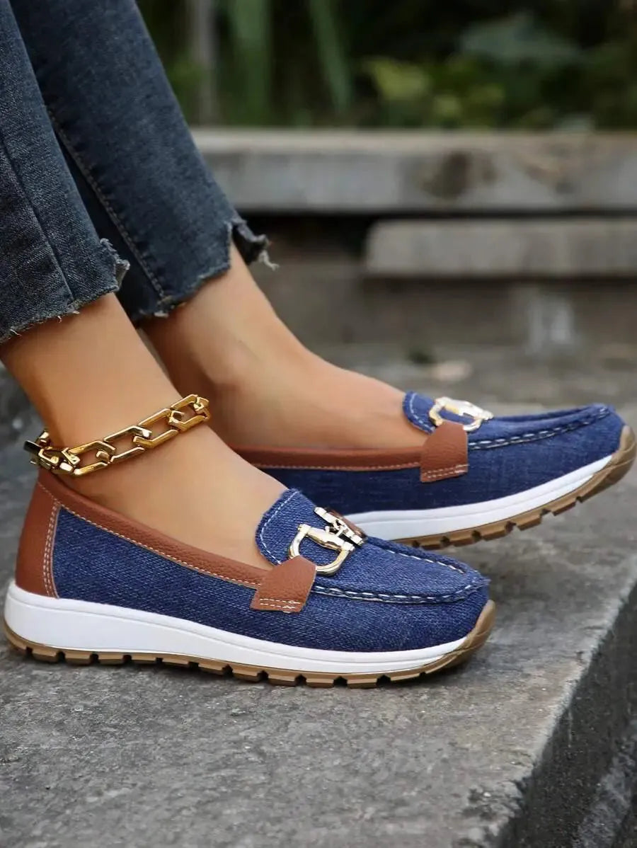 Zinnia stevige loafers voor dames met schakelketting