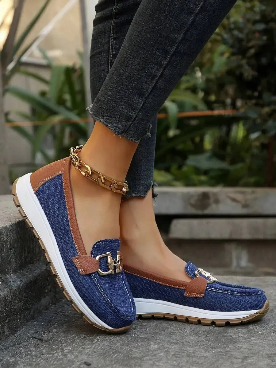 Zinnia stevige loafers voor dames met schakelketting