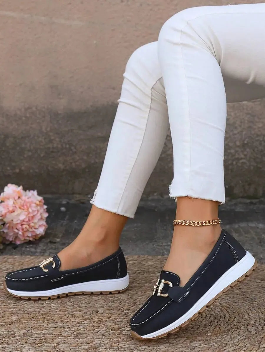 Zinnia stevige loafers voor dames met schakelketting