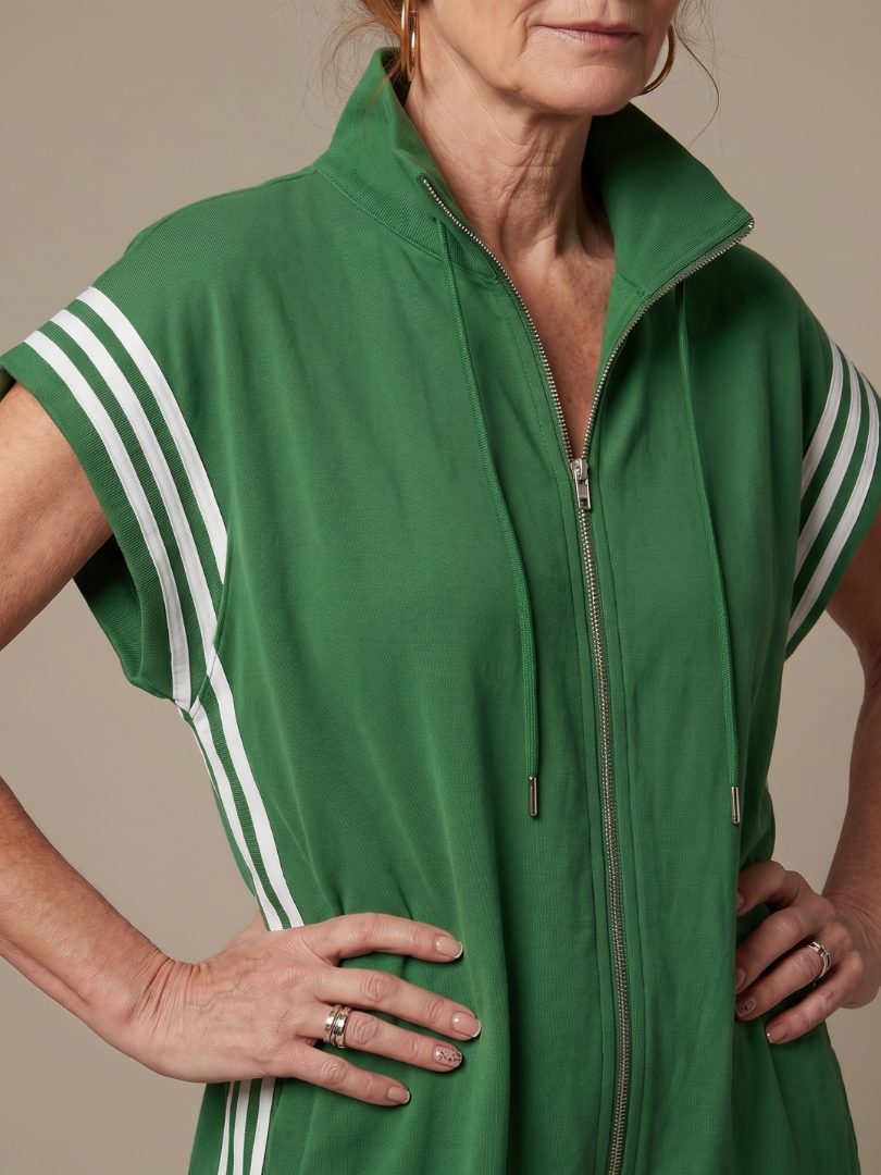 Jumpsuit met gestreepte panelen, rits voorop en korte mouwen voor dames