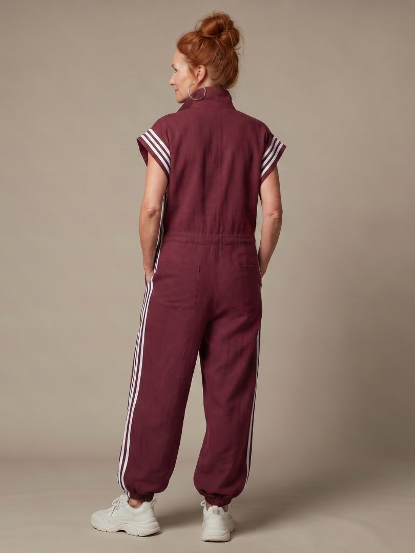 Jumpsuit met gestreepte panelen, rits voorop en korte mouwen voor dames